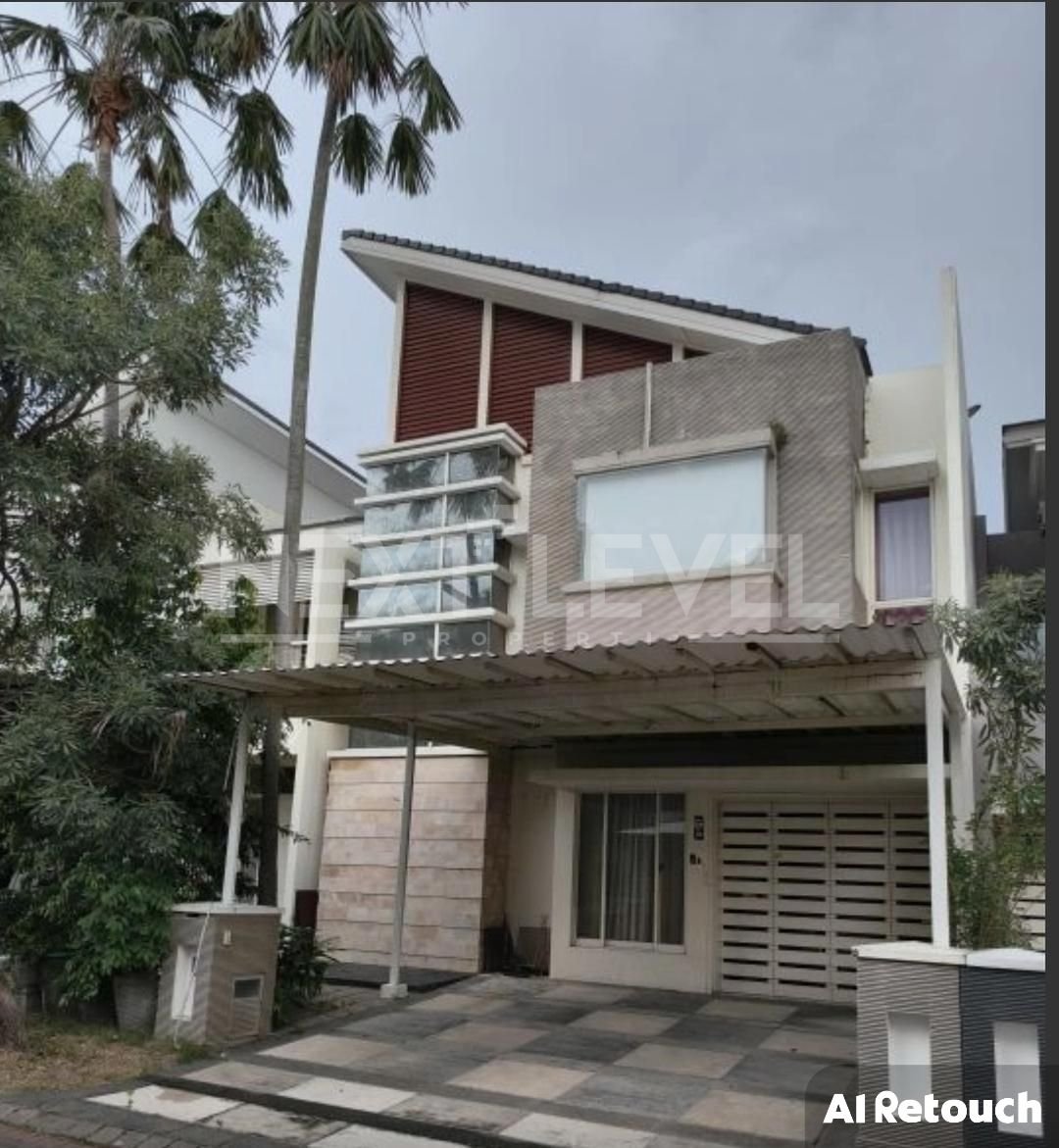 Dijual Rumah Pakuwon Indah Onegolf Terrace Minimalis Strategis Siap Huni