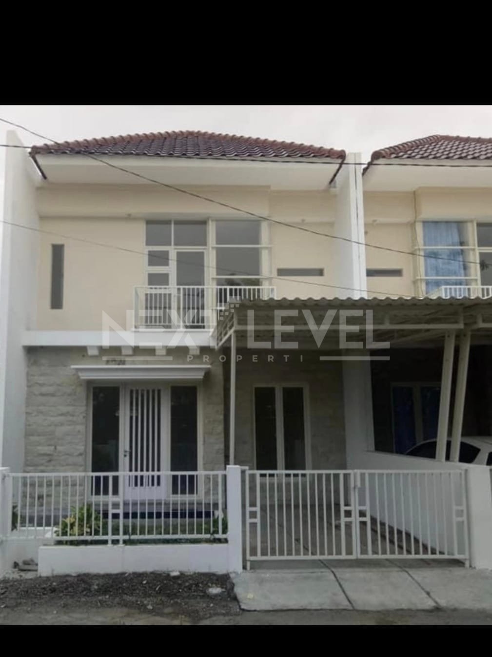 DIJUAL RUMAH GREENLAKE WONOREJO MURAH SIAP HUNI