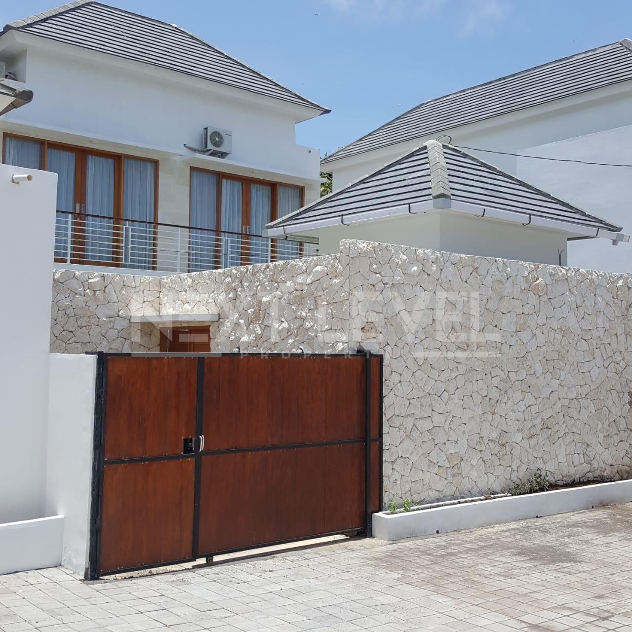 Villa Baru di Pandawa Beach