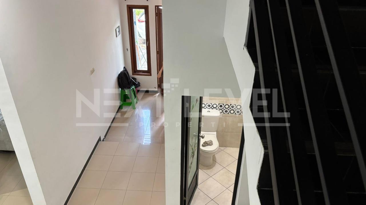 For Rent Villa Sentra Raya Sby barat