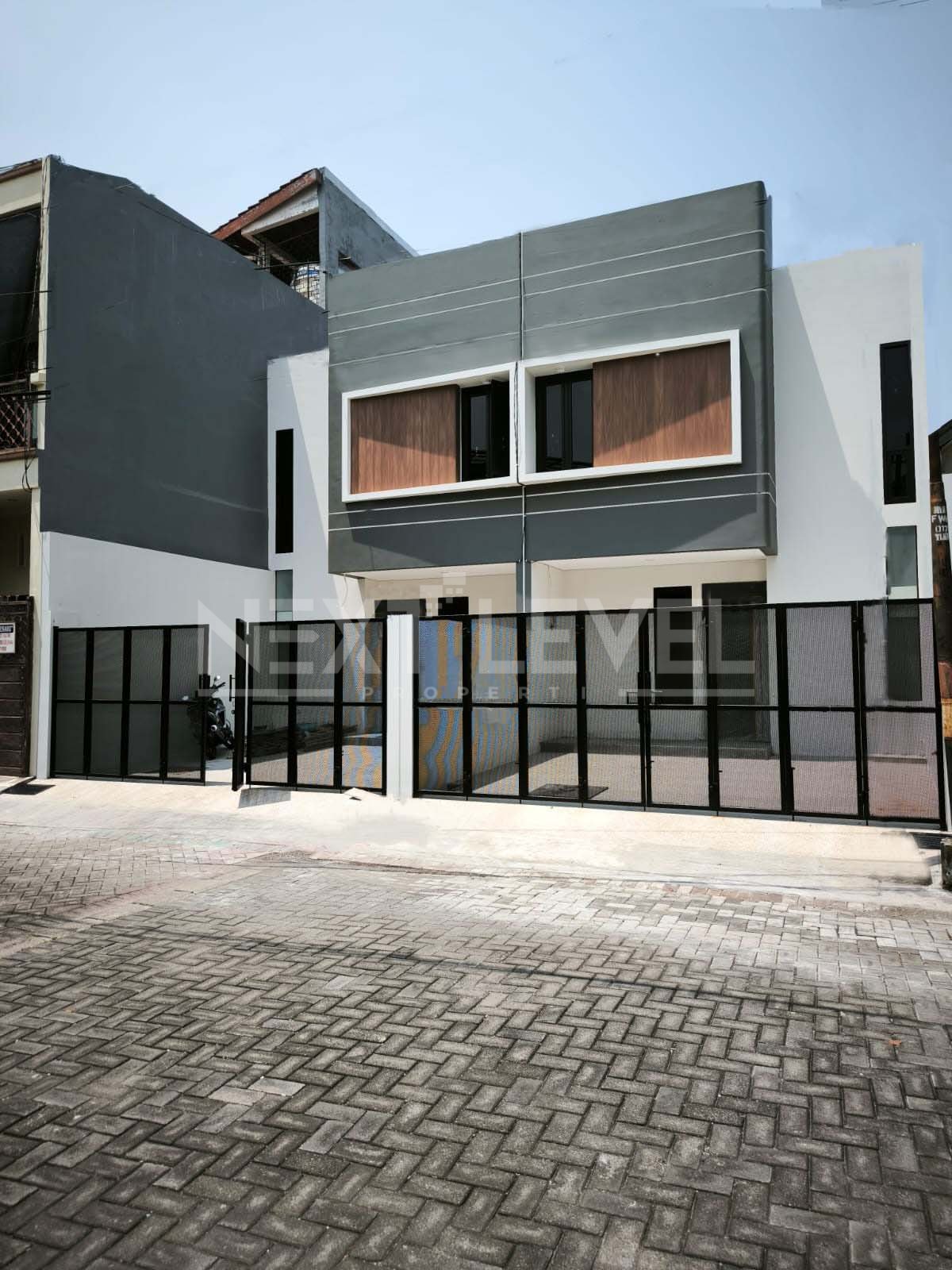 Rumah Baru GRESS didaerah pusat kuliner MULYOSARI, SURABAYA