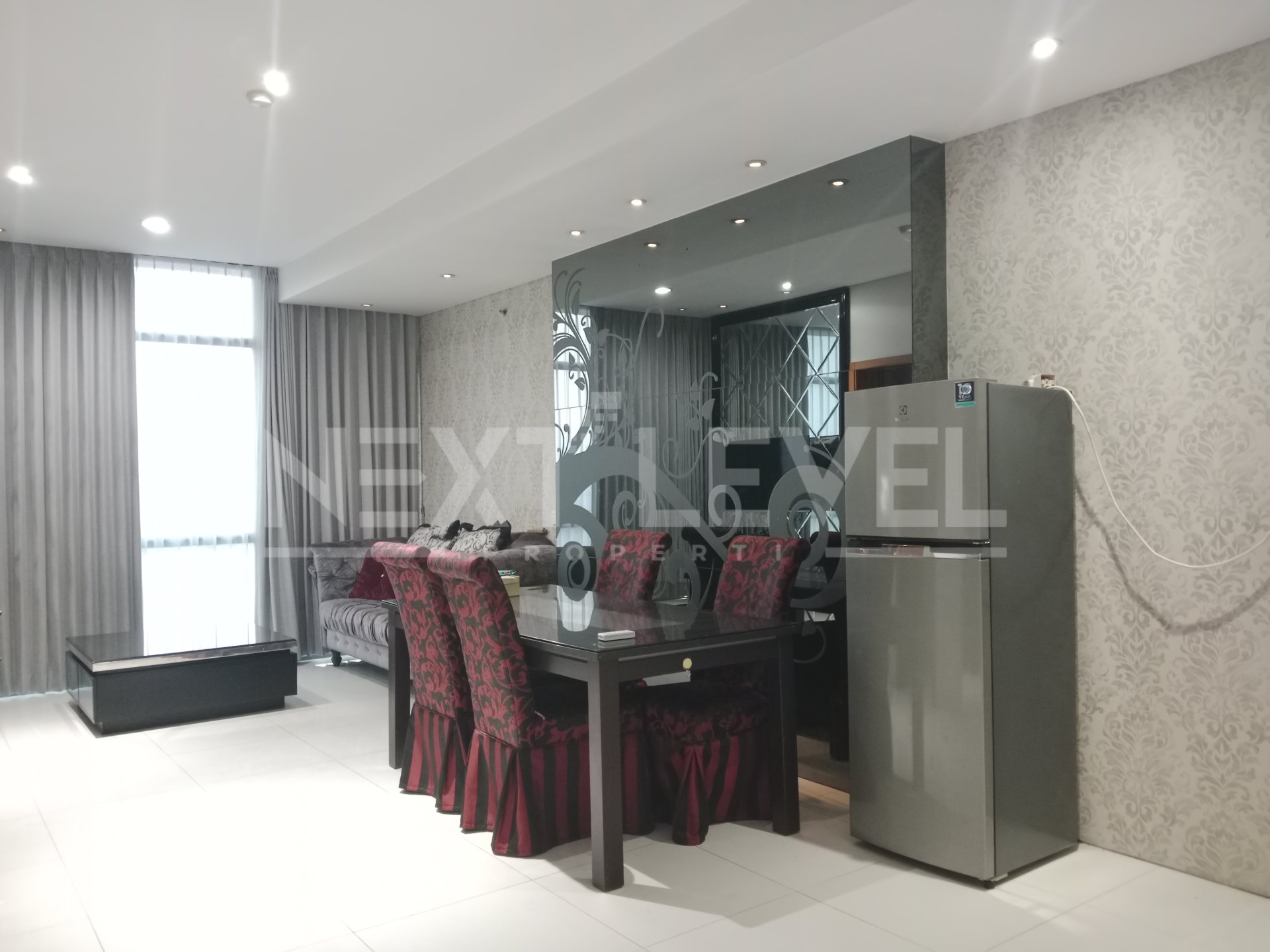 DISEWAKAN 2BR Condominium Full Furnish Mewah dan Murah