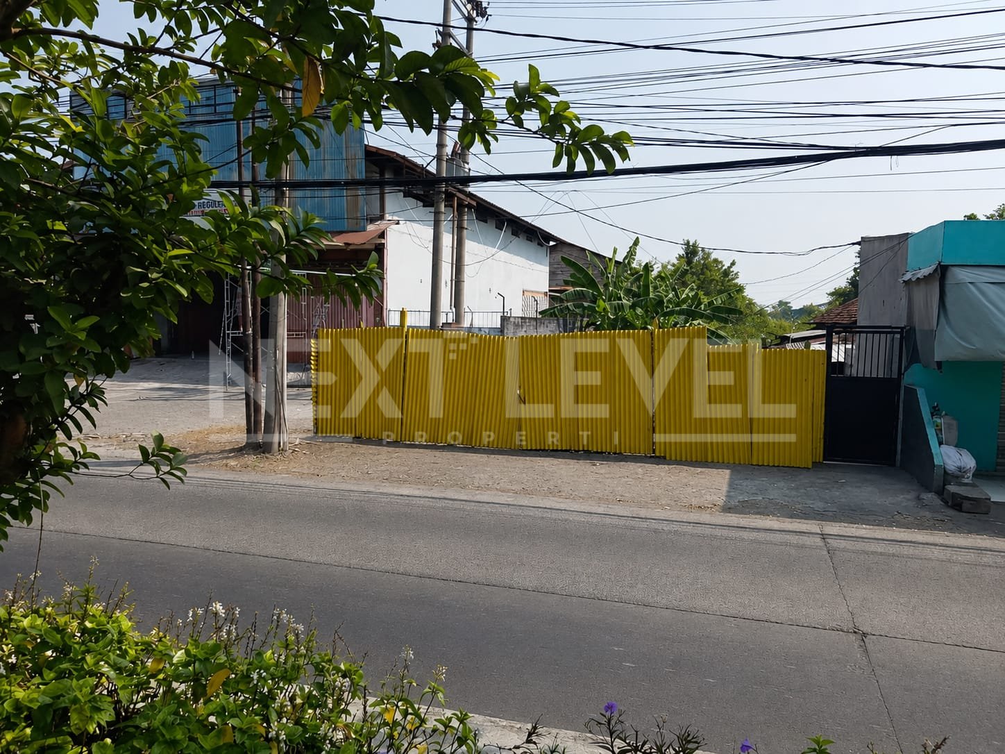 TANAH KOMERSIL RAYA MANUKAN KULON