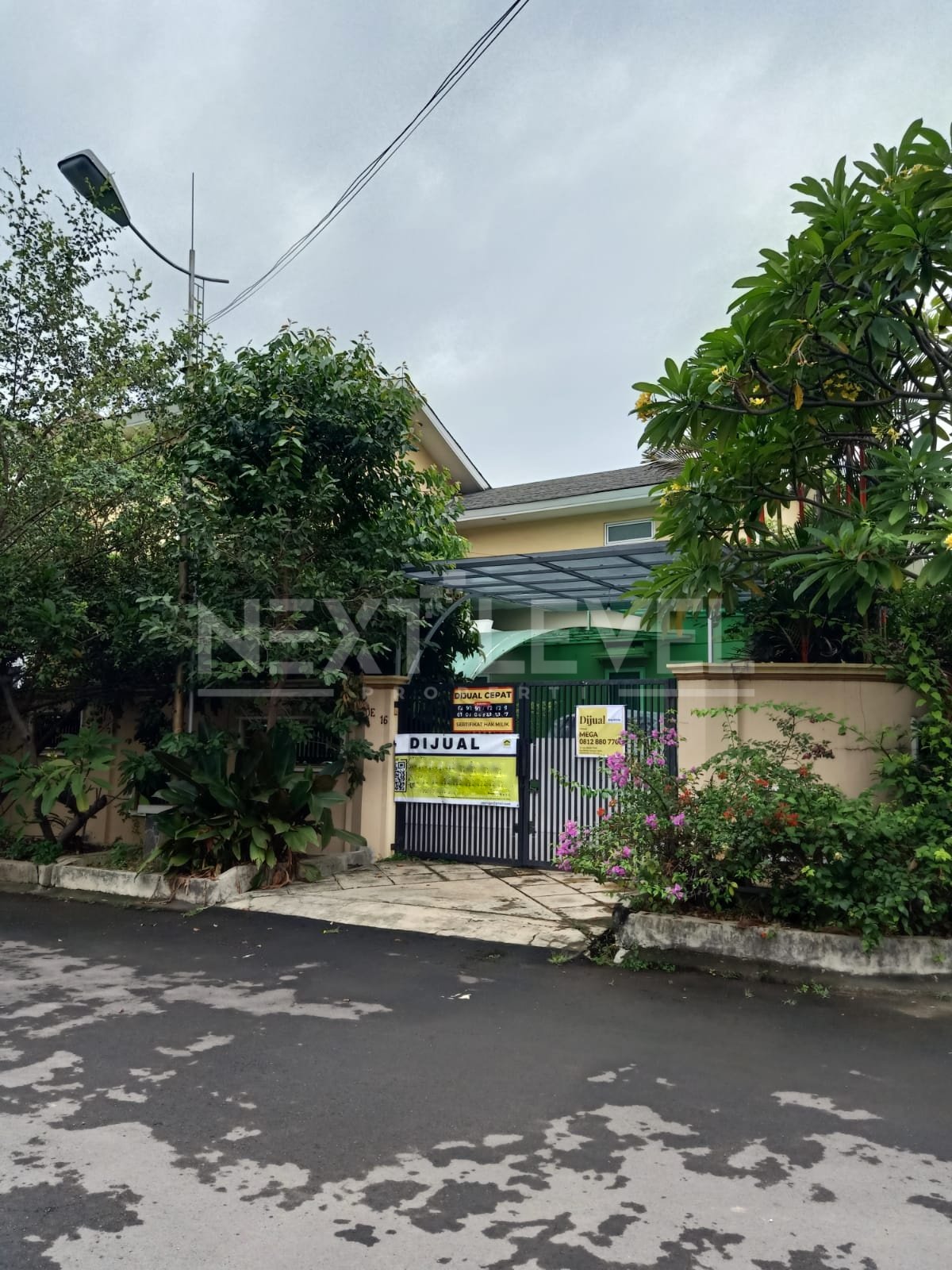 Rumah Hook lokasi dalam cluster