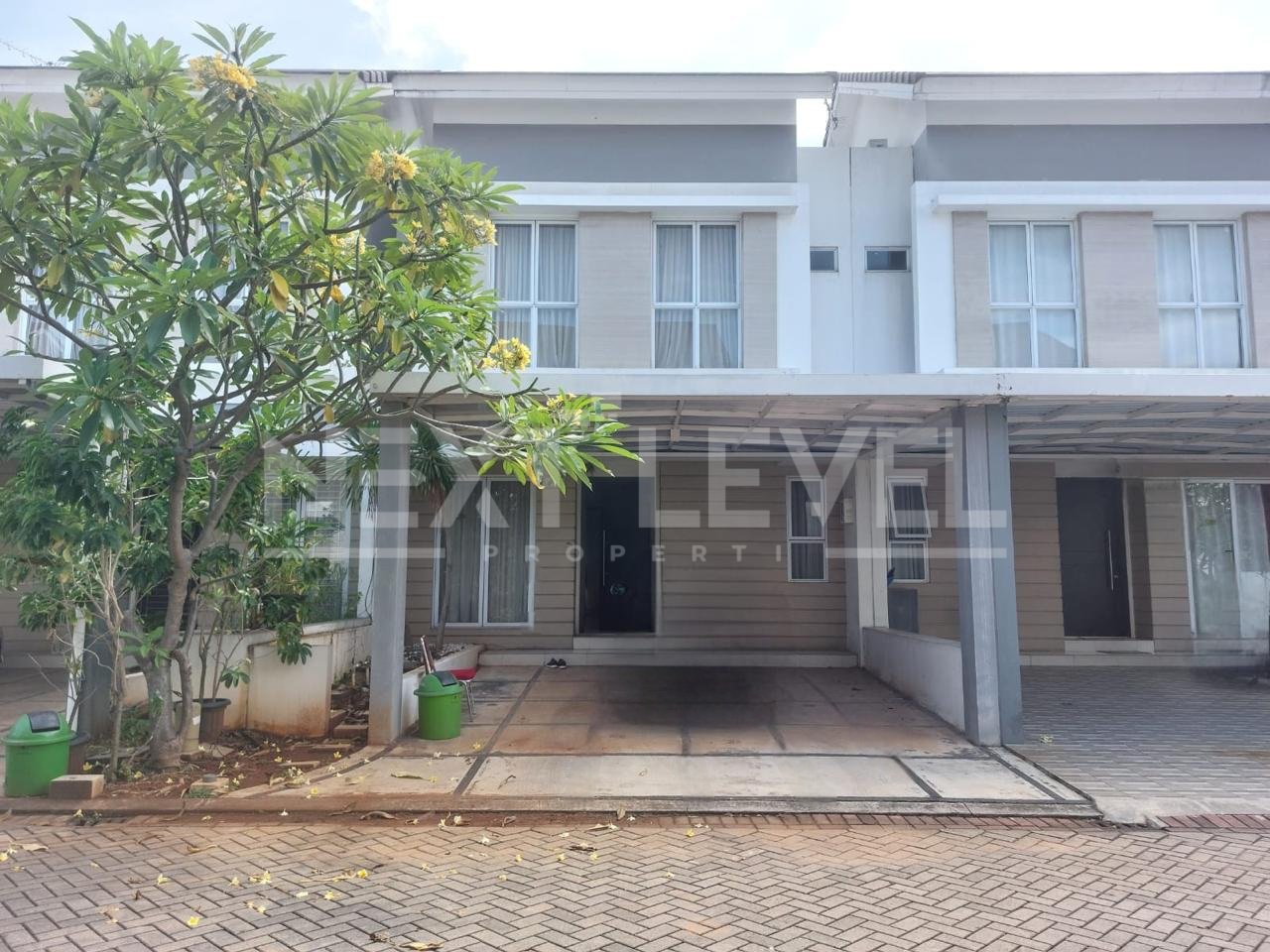 Rumah Bagus Cluster The Palm Spring JGC, Cakung, Jakarta Timur