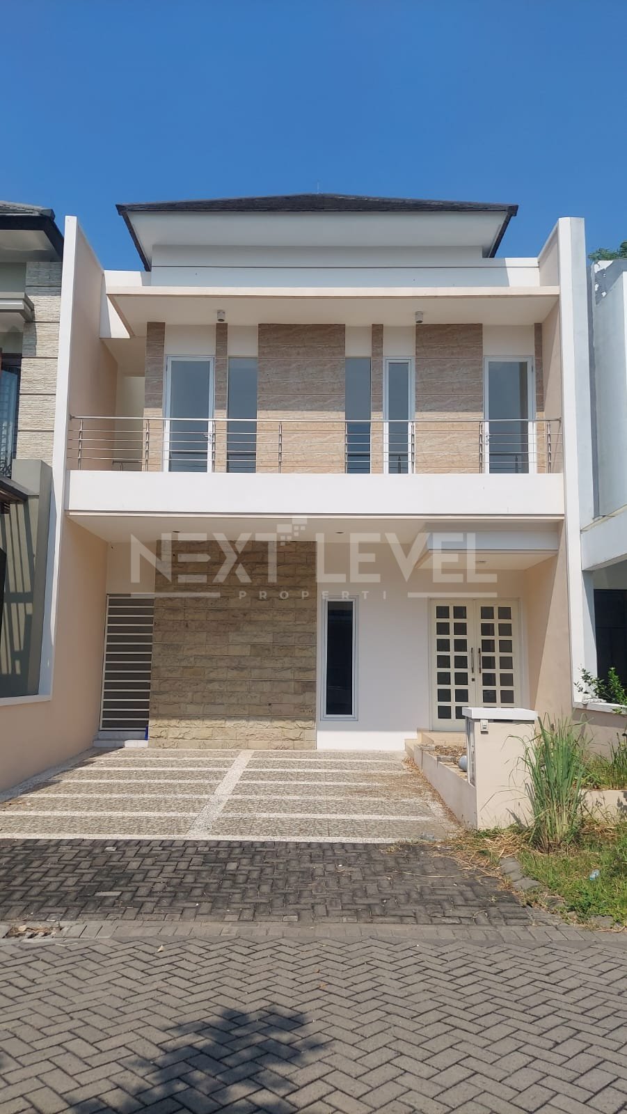Dijual Rumah Baru di Royal Residence