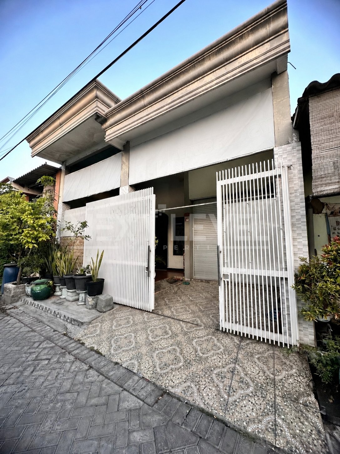 Rumah Dijual di Sememi Benowo Surabaya Barat | 2 Lantai SHM, 3 Kamar Tidur, Dekat Tol | Harga Rp850 Juta Nego