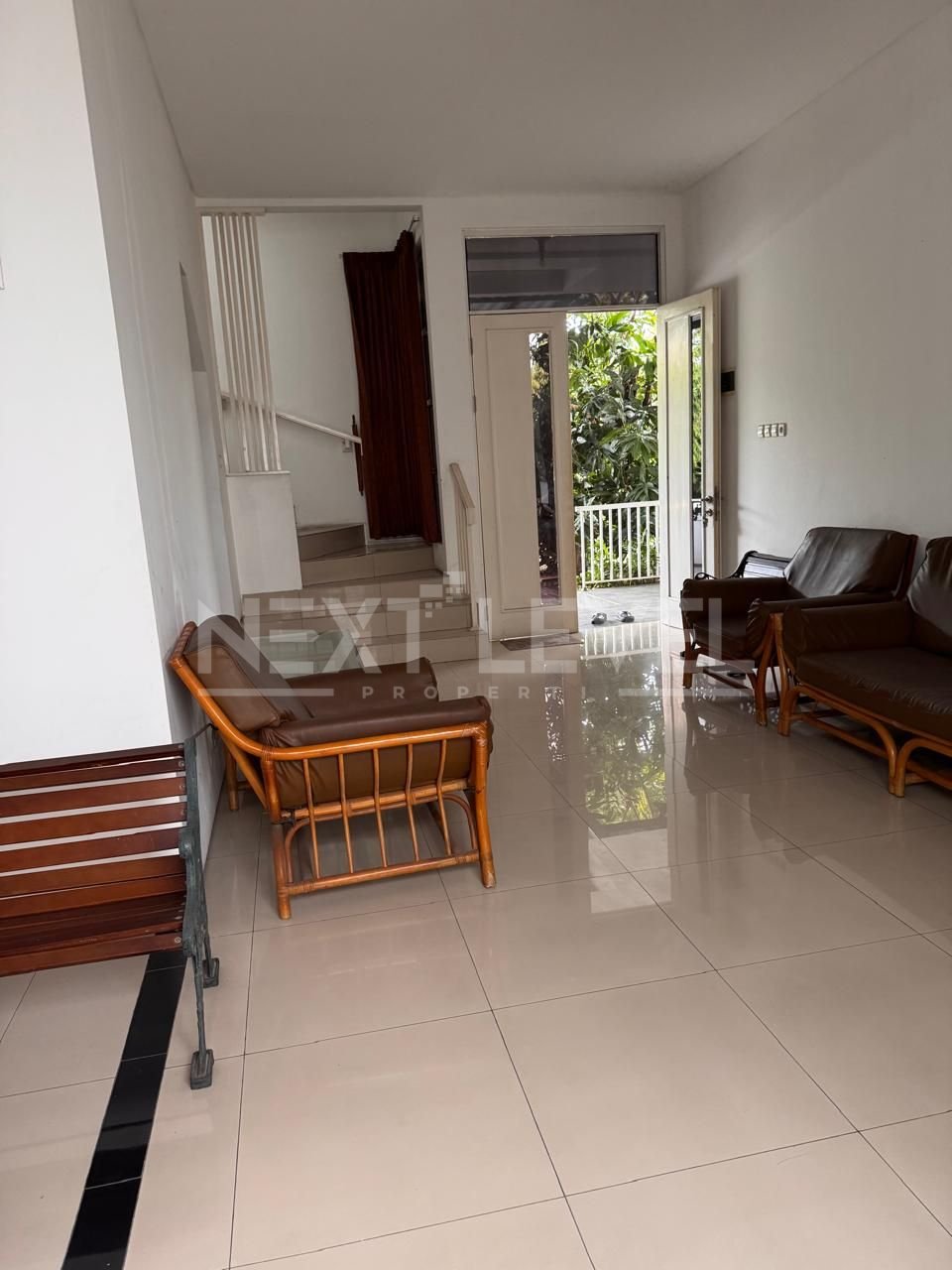 Dijual Rumah Royal Residence Cluster Addington Minimalis Strategis Siap Huni