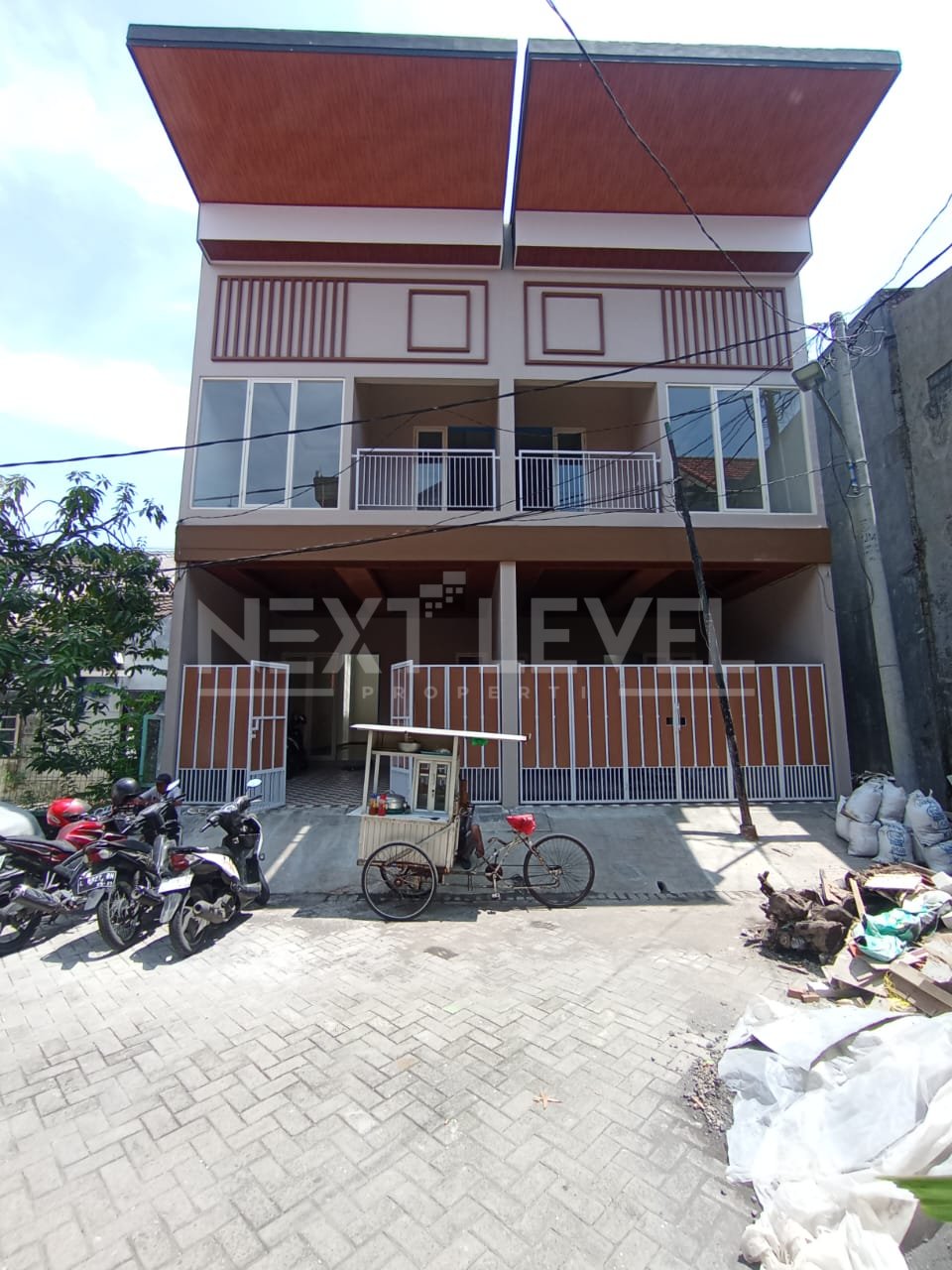 *JUAL RUMAH BARU GRESS BABATAN PILANG SURABAYA