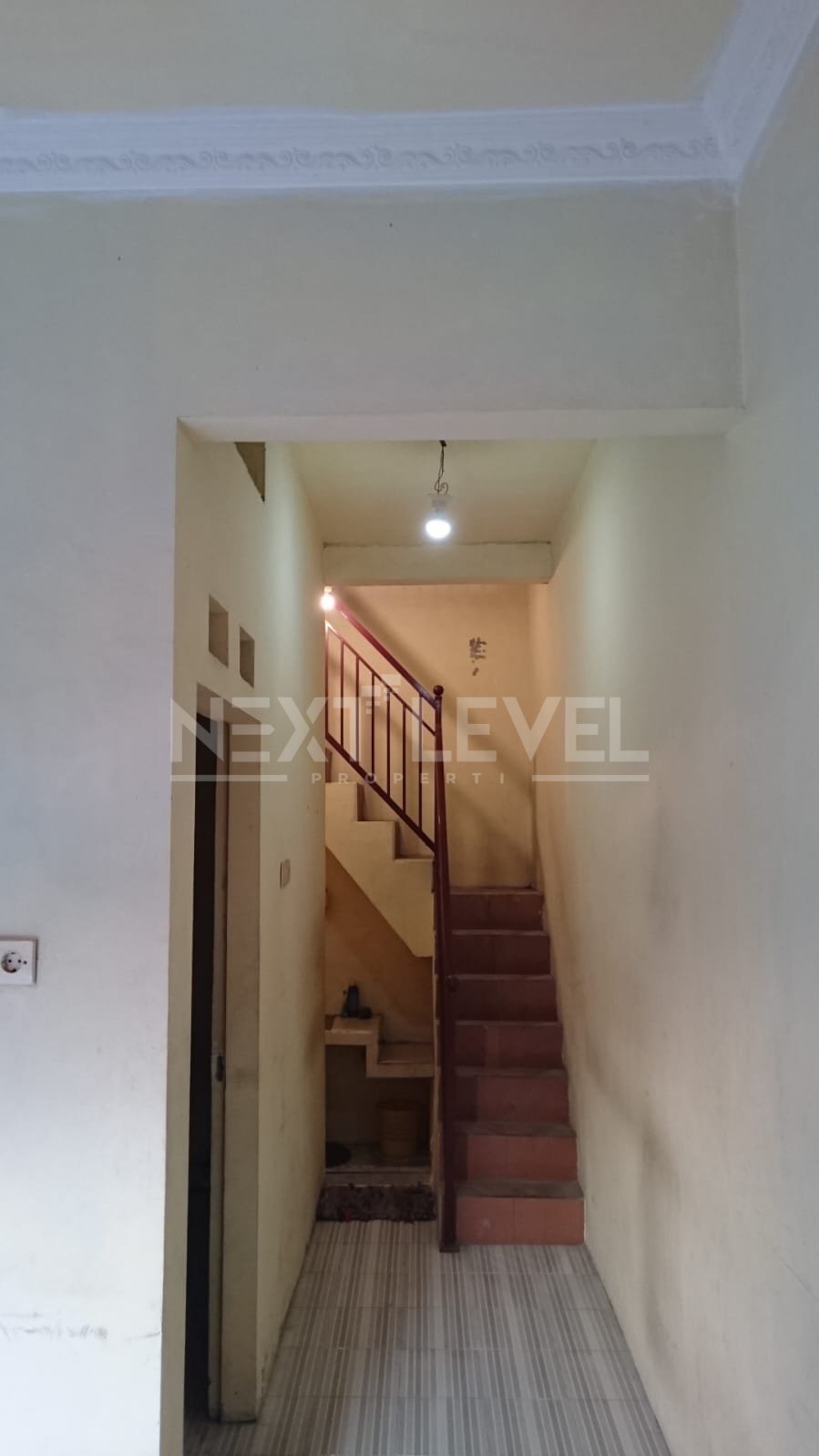 Dijual rumah murah Surabaya barat daerah lidah dikelilingi kampus , rumah sakit ,mall