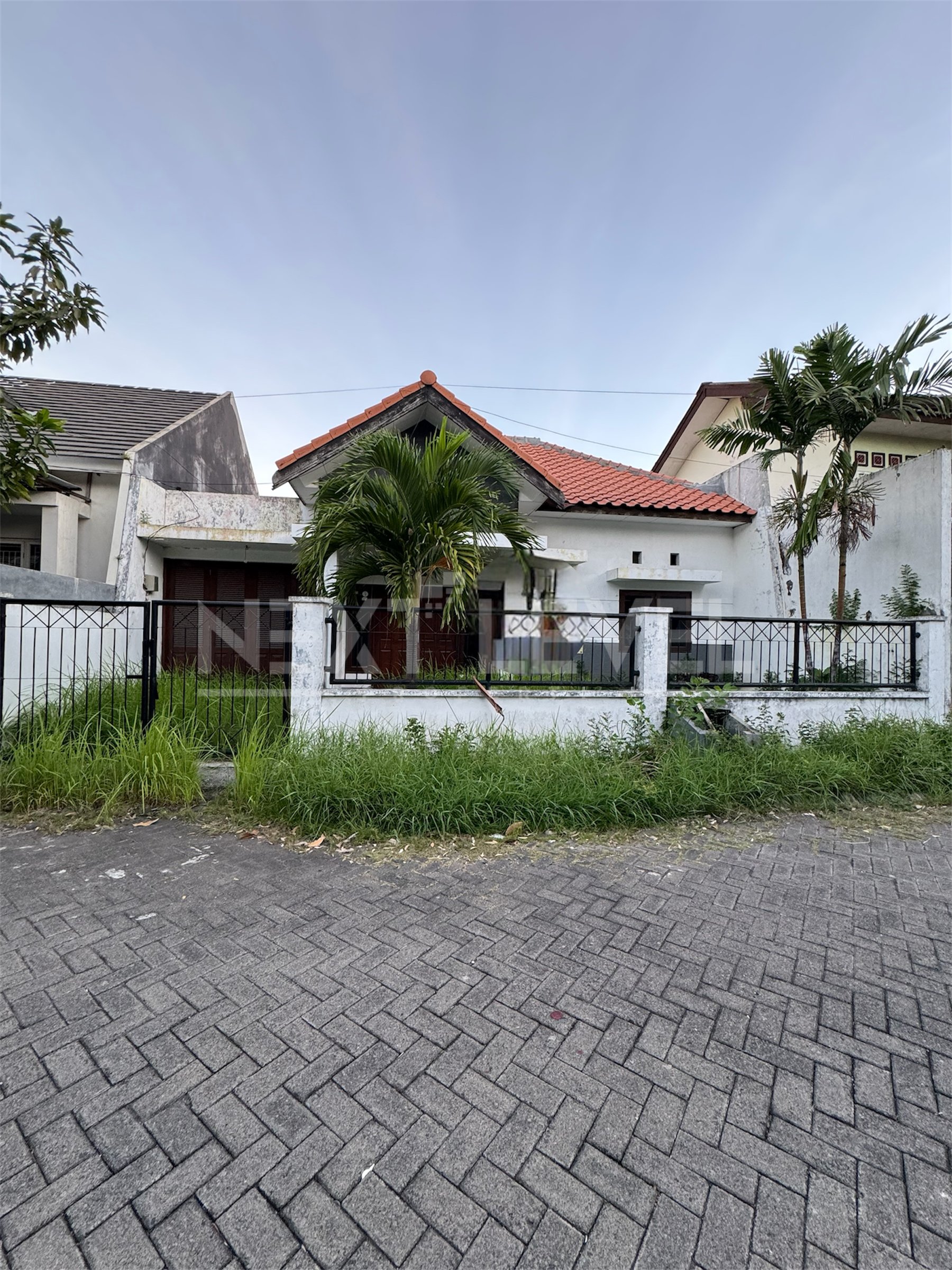 Dijual Termurah Rumah Luas Asri Lebar di Babatan Mukti Wiyung