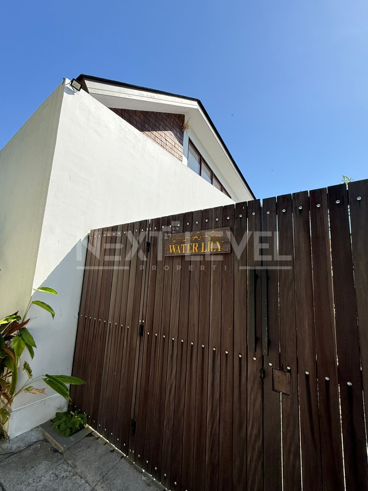 Water Lily Villa - Sanur for LeaseHold 32 years (fully furnished) Good location (villa kompleks)