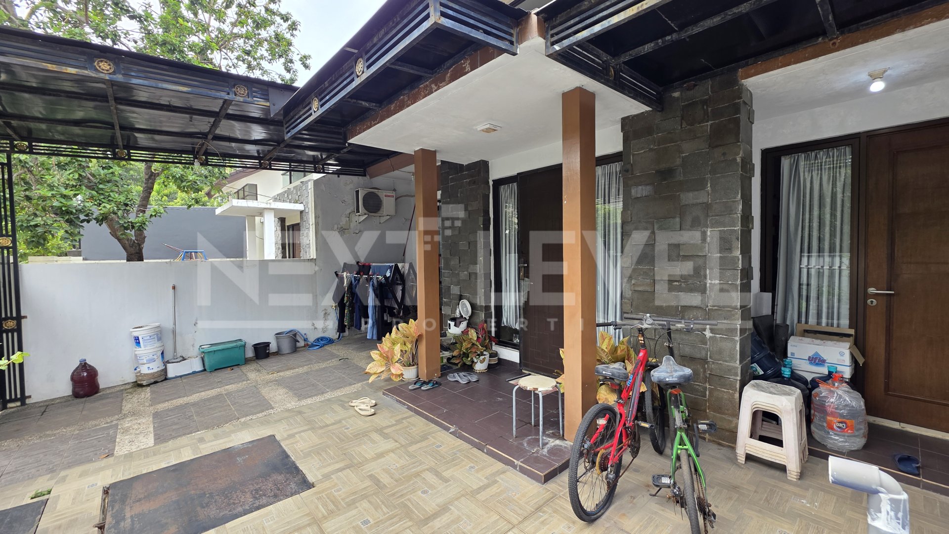 Jual rumah Renovasi siap huni di cluster Aralia,harapan indah