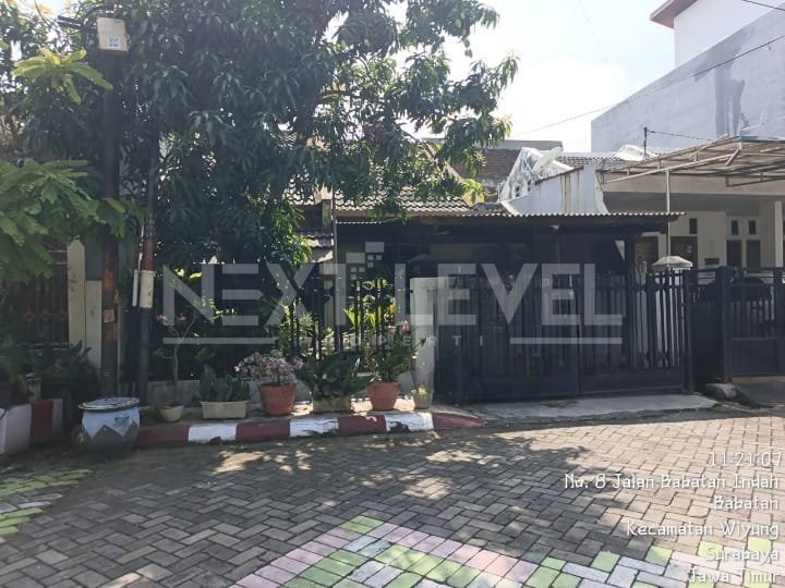 Dijual rumah full furnished di Babatan indah Wiyung Surabaya barat