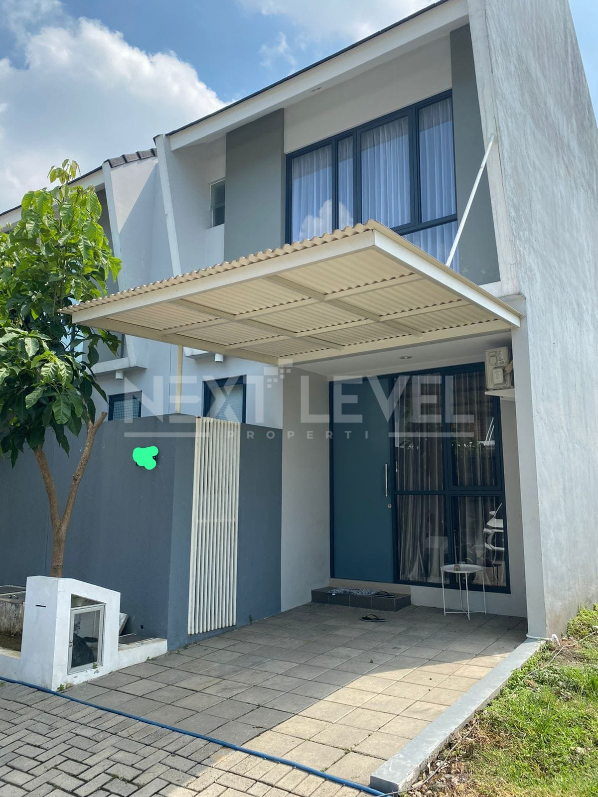 DIJUAL RUMAH ROYAL RESIDENCE SIAP HUNI FURNISH