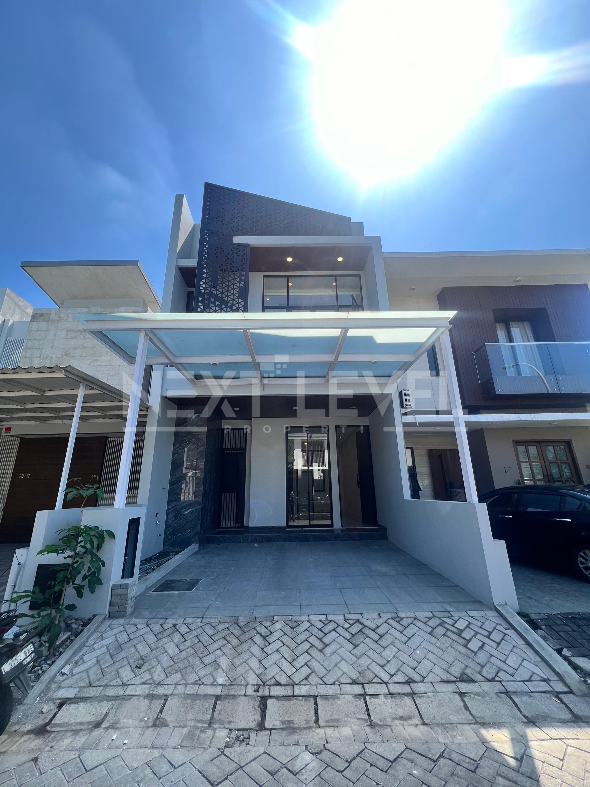 Dijual Rumah Modern Minimalis Mocca Vrbana, Dian Istana, SHM