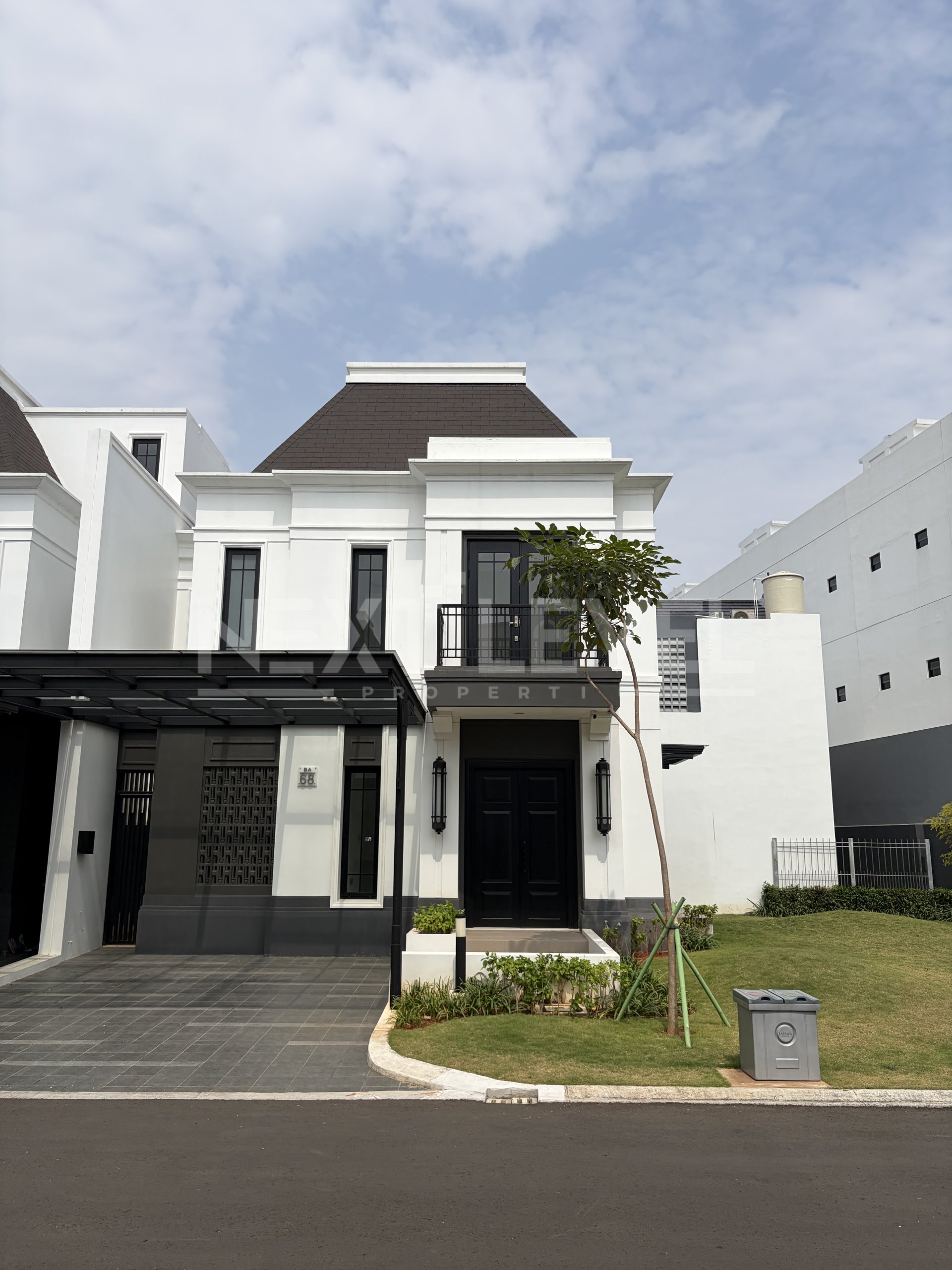 Rumah hoek cantik di cluster jasmia summarecon crown gading