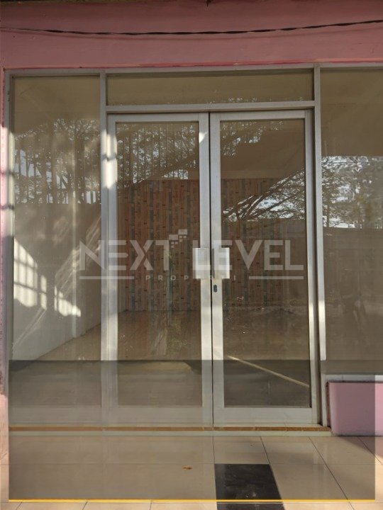 Disewakan Toko  Di jalan raya batu mulia,Driyorejo Gresik.