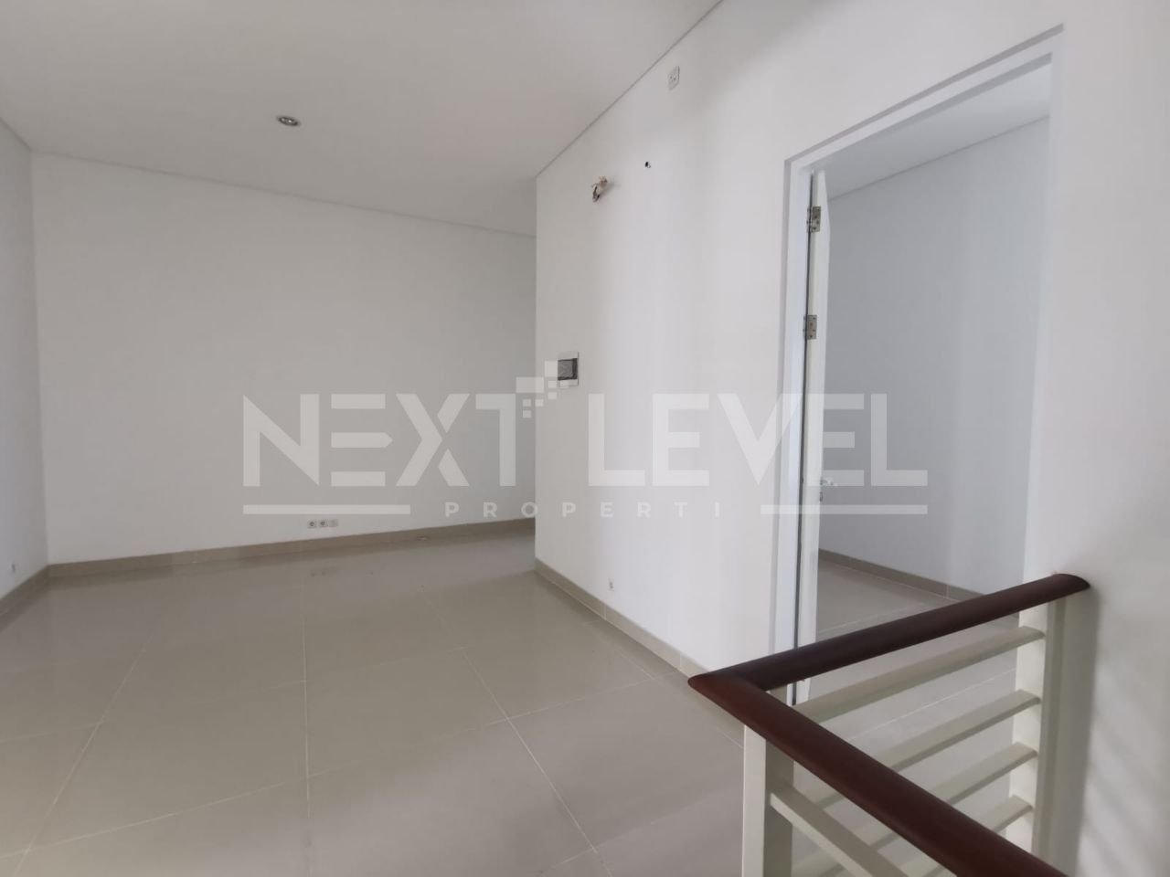 Dijual Rumah Royal Residence Minimalis Strategis Siap Huni