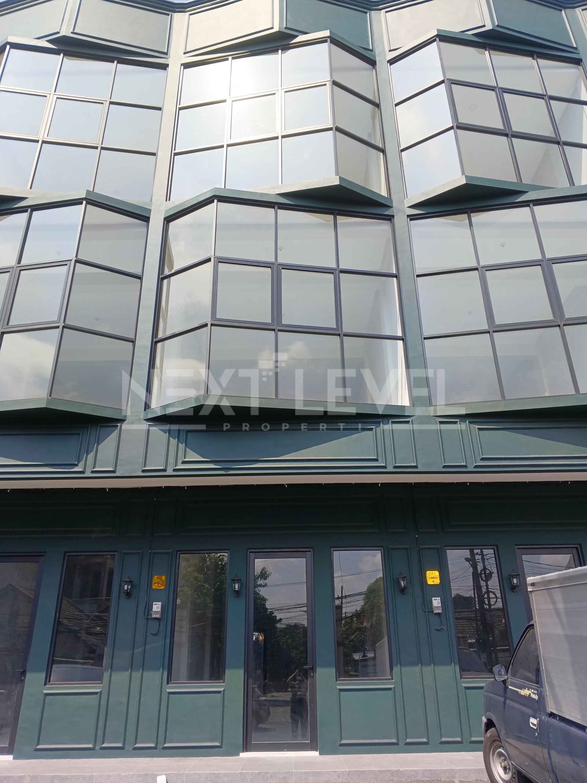Dijual Ruko Siap Pakai Raya Kedung Asem Rungkut – Unit F Luas Bangunan 190m2 Efisien Strategis