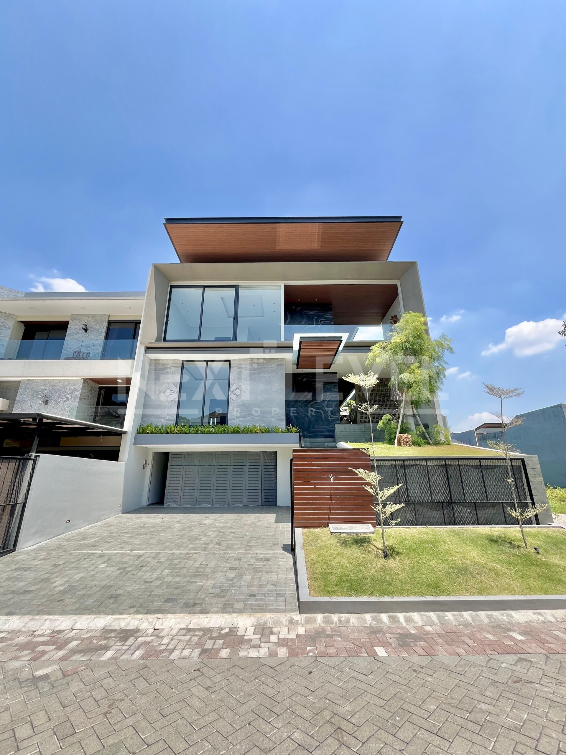 Dijual Rumah di Bukit Mediterania Somerset Citraland Surabaya Barat