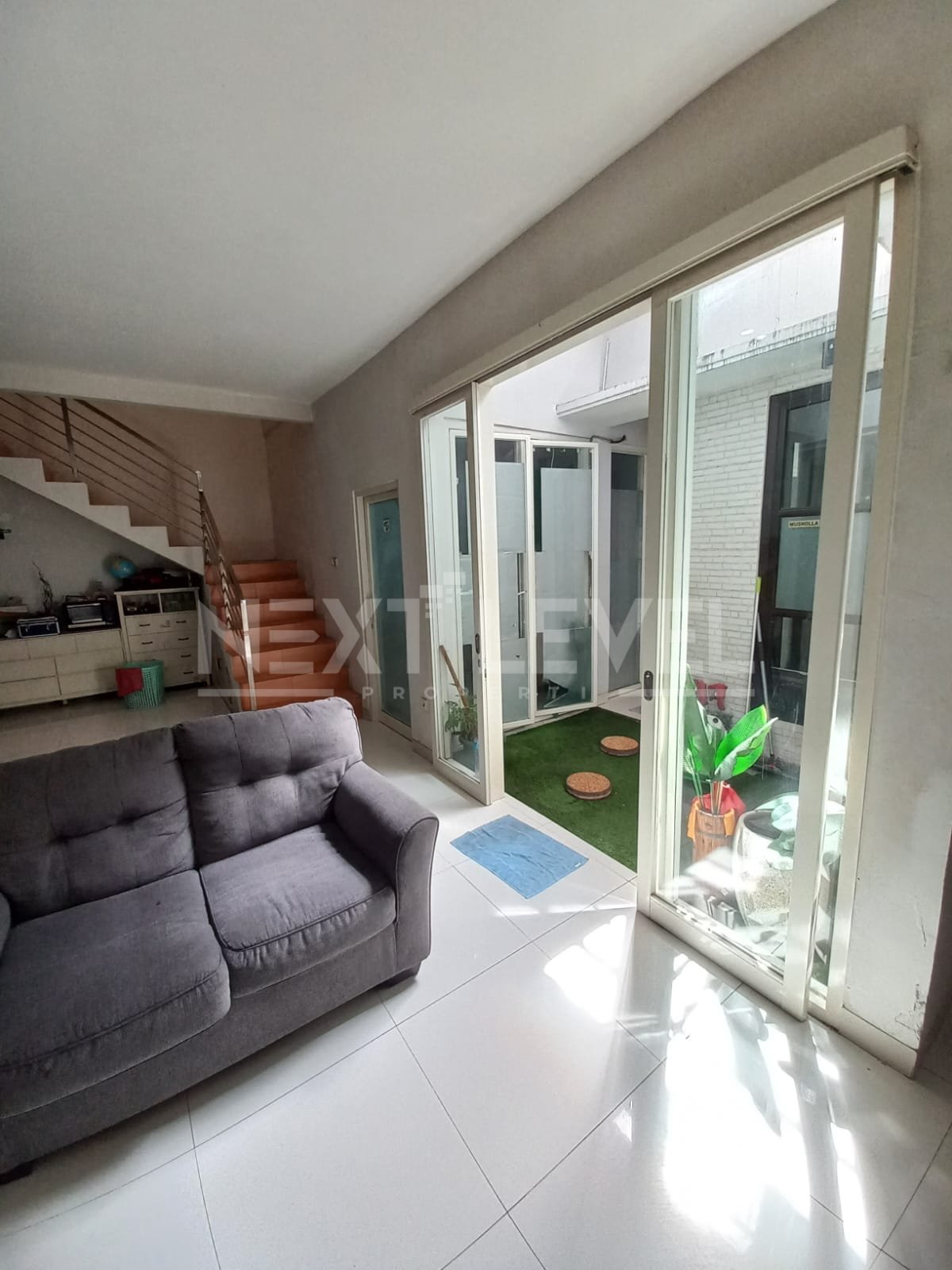 DIJUAL RUMAH RAYA KETINTANG NOL JL RAYA SIAP HUNI