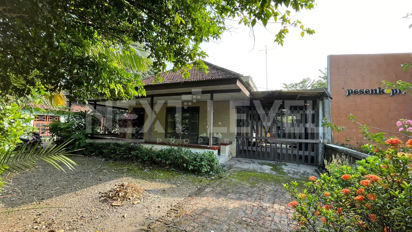 Dijual Rumah Strategis Tengah Kota Nganjuk | LT 1.833 m² SHM | 300 Meter ke RSI Aisyiyah | Cocok Hunian, Usaha & Investasi