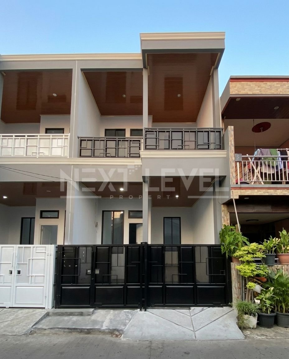Dijual rumah bagus siap huni. Full renovasi. Lantai granit