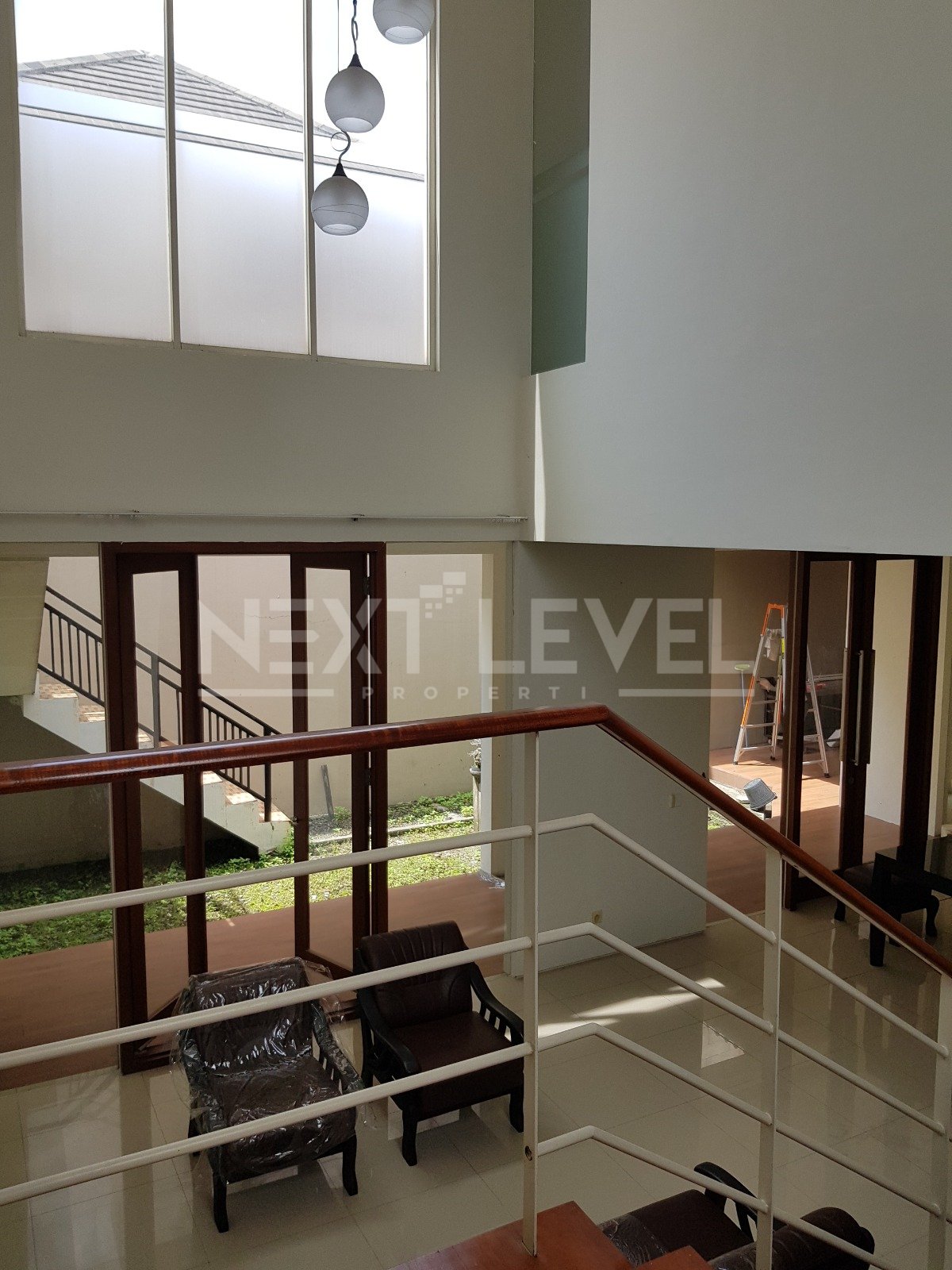 Dijual Rumah lebar 12 di Greenlake Wiyung Siap Huni