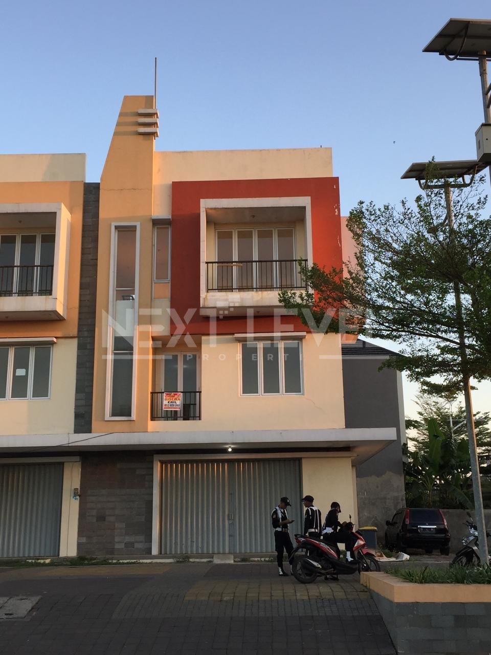 Disewakan Ruko Hook 3 Lantai Harapan Indah Bekasi 