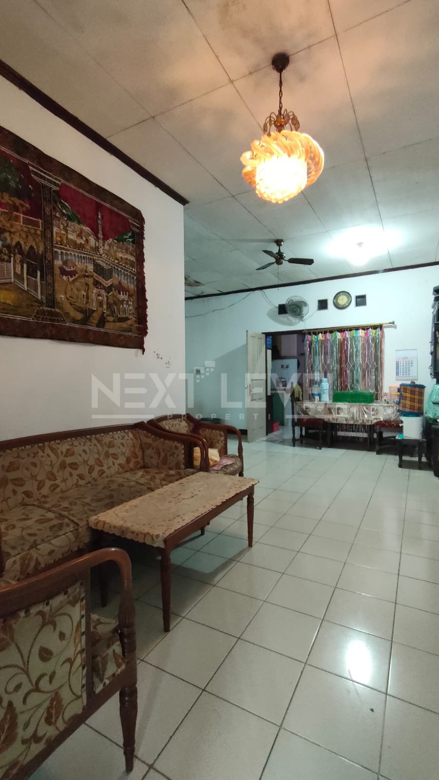 Rumah murah di Bulevar Hijau sebelah taman