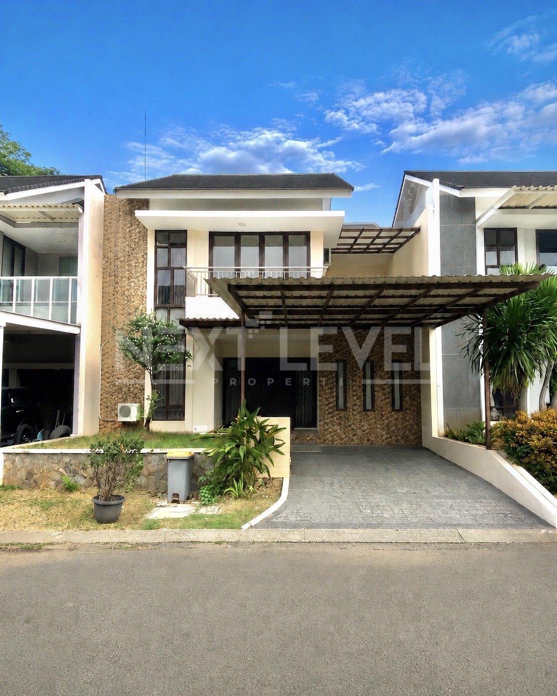 FOR RENT RUMAH DALAM CLUSTER PREMIUM KAWASAN ELITE DI KOTA HARAPAN INDAH, BEKASI BARAT