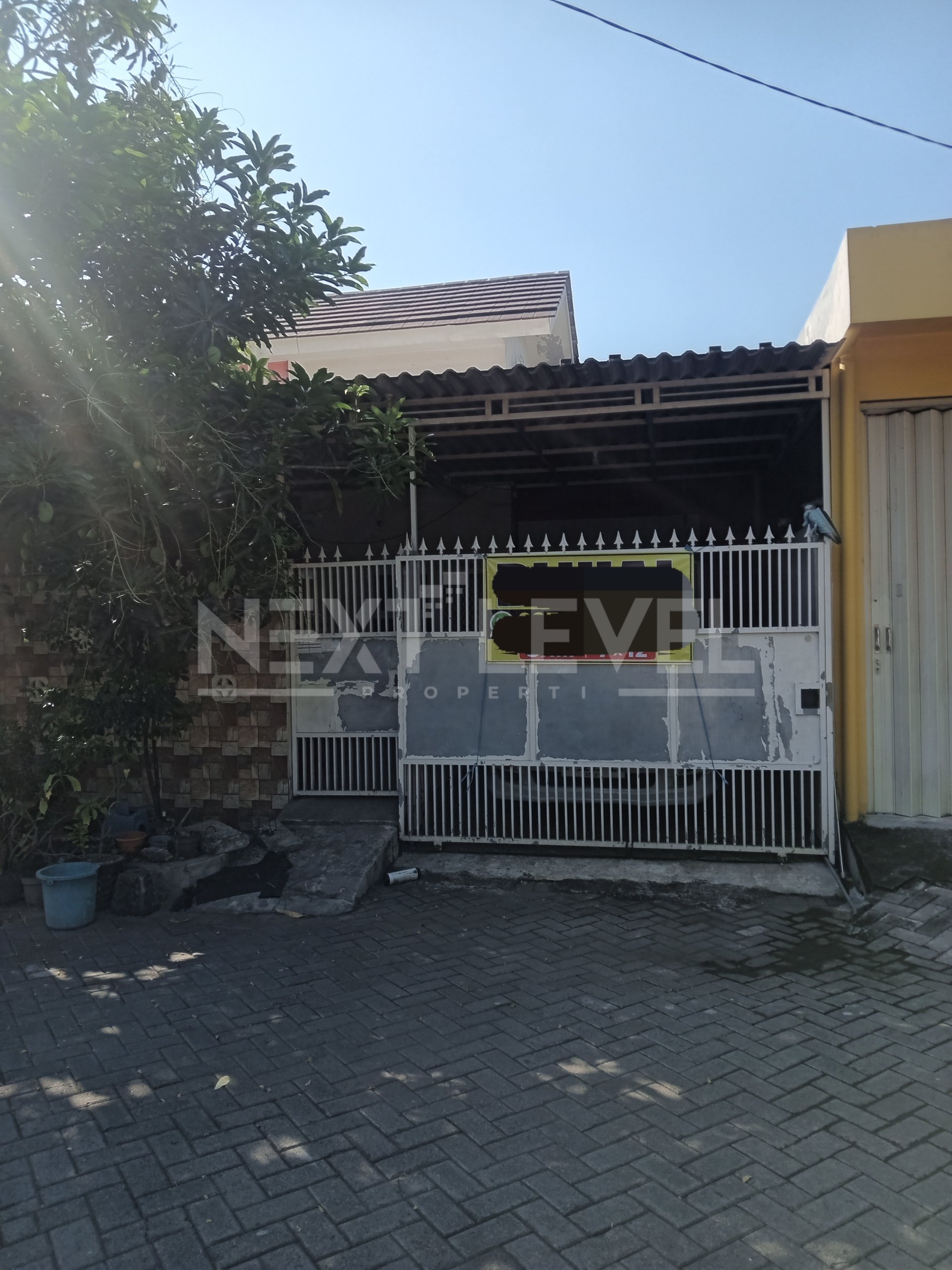 Di Jual Rmh di jalan boulevard 