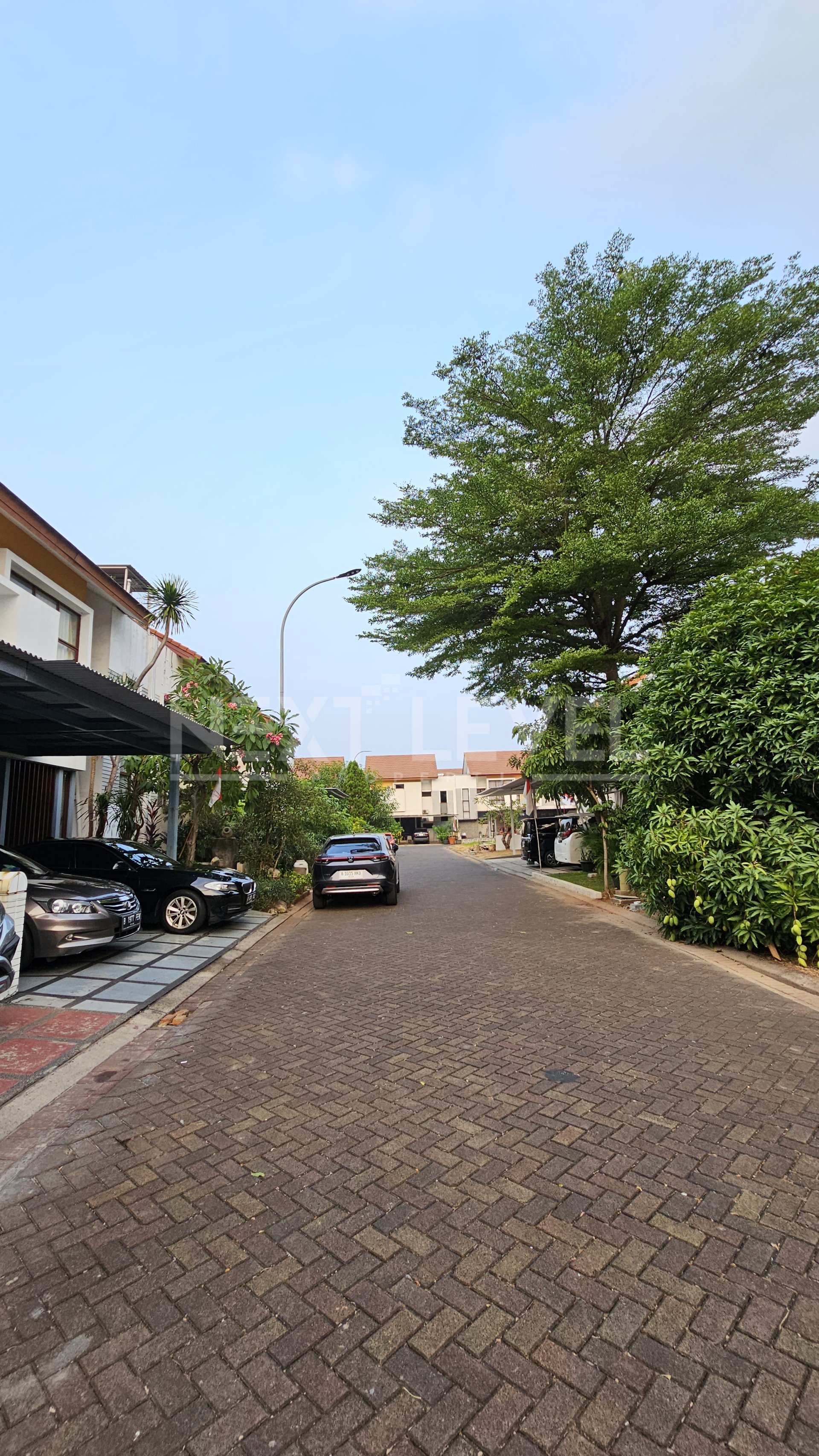Jual Rumah harga terbaik di cluster Lantana  Jakarta Garden City, jakarta timur