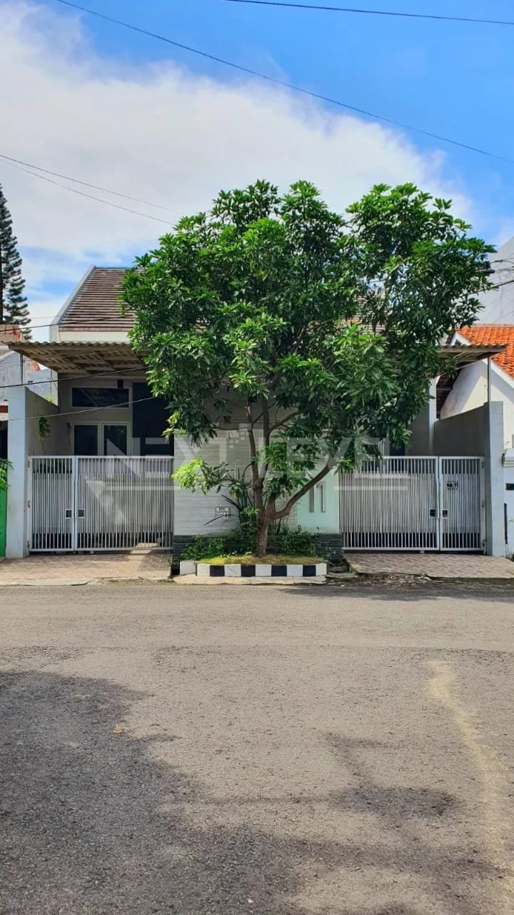 Dijual Rumah Rungkut Asri, Surabaya