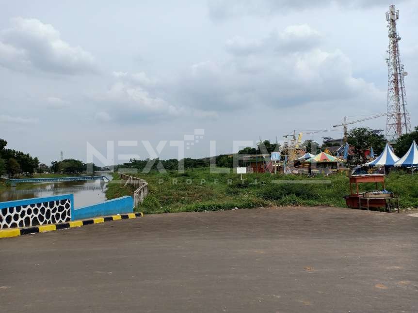 Tanah komersil di gerbang Kalimalang kawasan Grand Wisata Bekasi