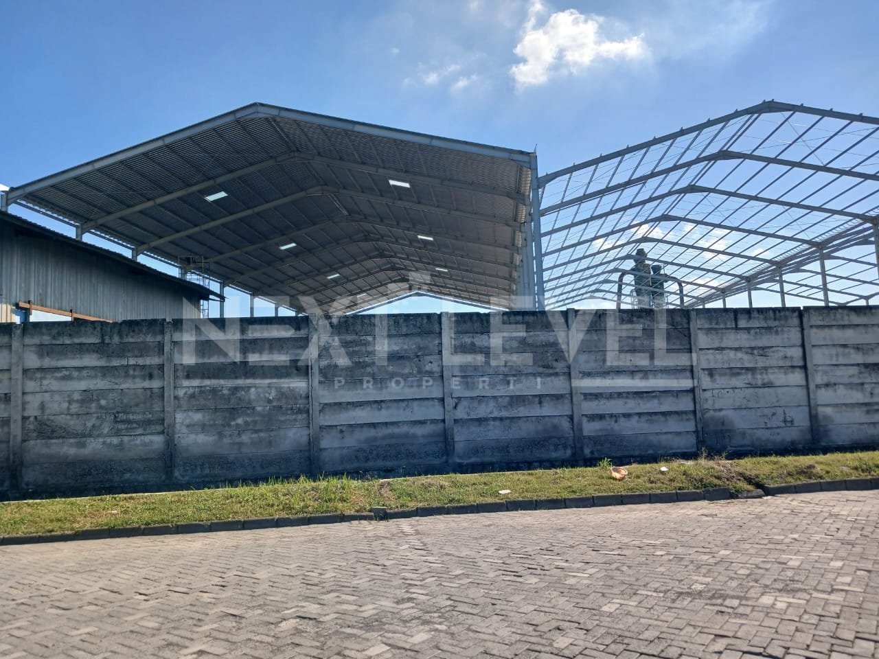 On Progress !! Gudang Loading Dock Margomulyo Surabaya !!