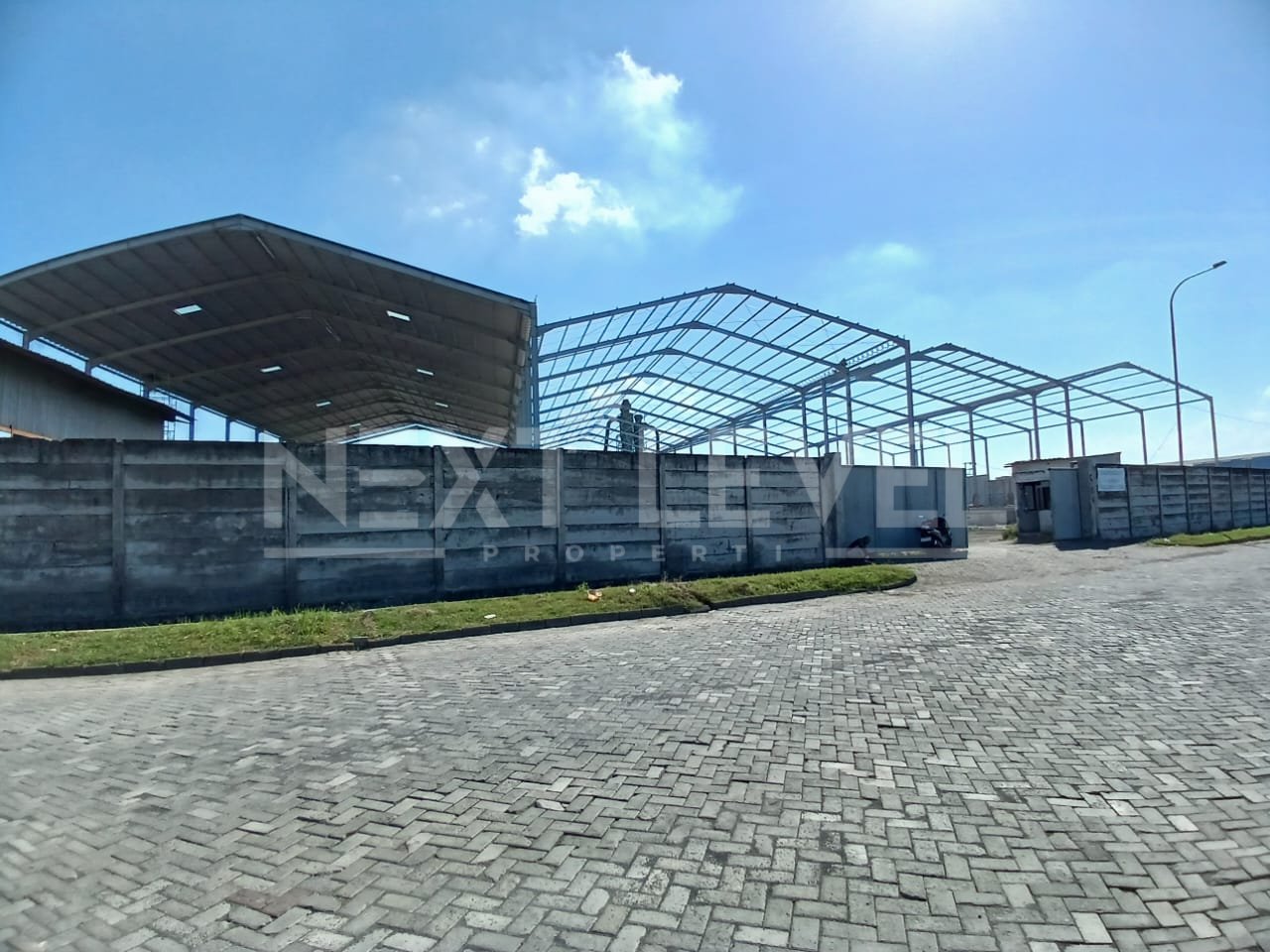 On Progress !! Gudang Loading Dock Margomulyo Surabaya !!