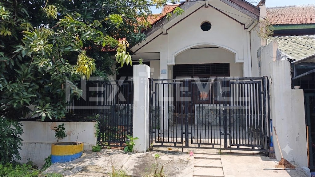 dijual cepat rumah tinggal di ngagel wasana
