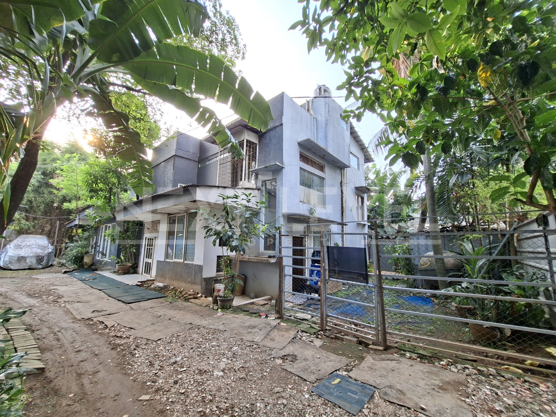 Jual Rumah Hitung Tanah Kebon Jeruk Jakarta Barat