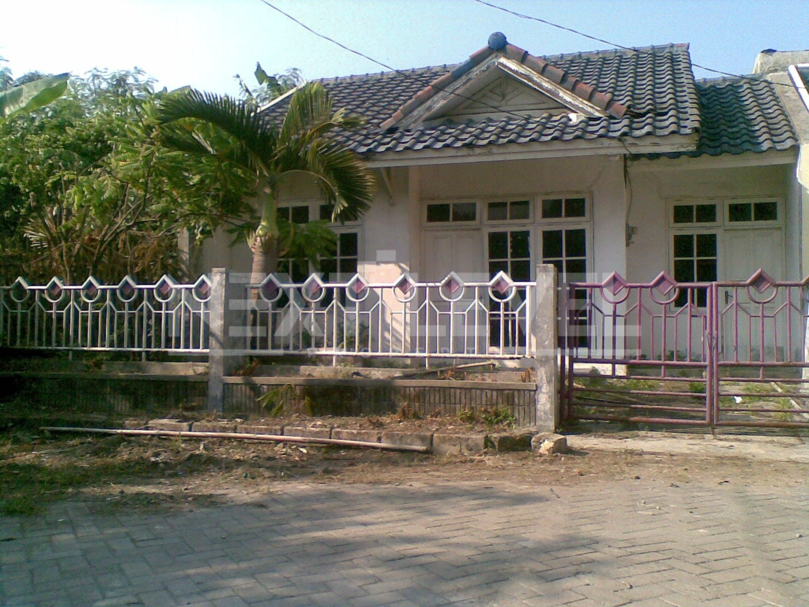 Rumah Tua Jalan Durian Harapan Indah