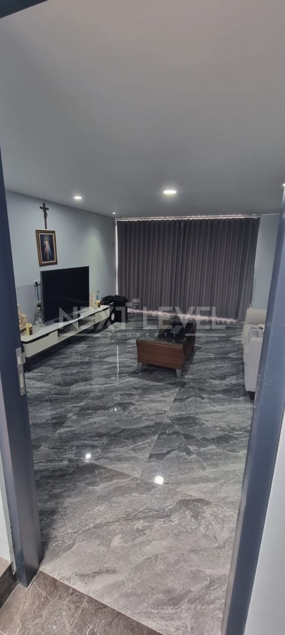 Dijual Rumah Mewah Citraland Minimalis Strategis Siap Huni