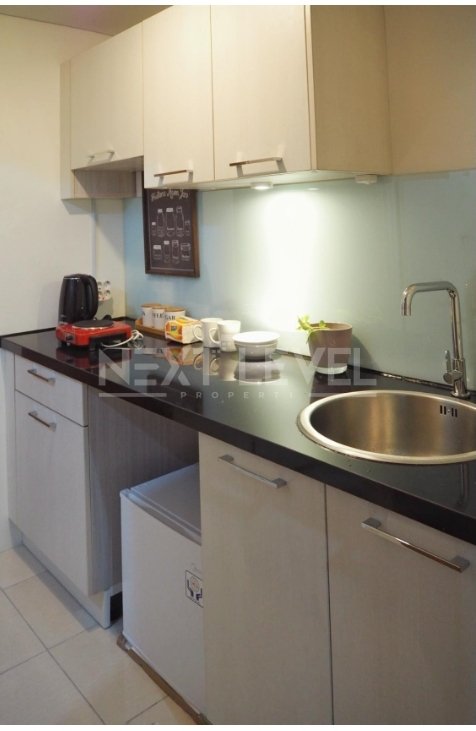 Apartemen Paviliun Permata Tower Full Furnished. Dekat Pakuwon Mall Surabaya, Ciputra World Surabaya, Golden City Mall, RS Mayapada Surabaya, RS Brawijaya Surabaya, Tol Satelit Surabaya. NLMLG00038