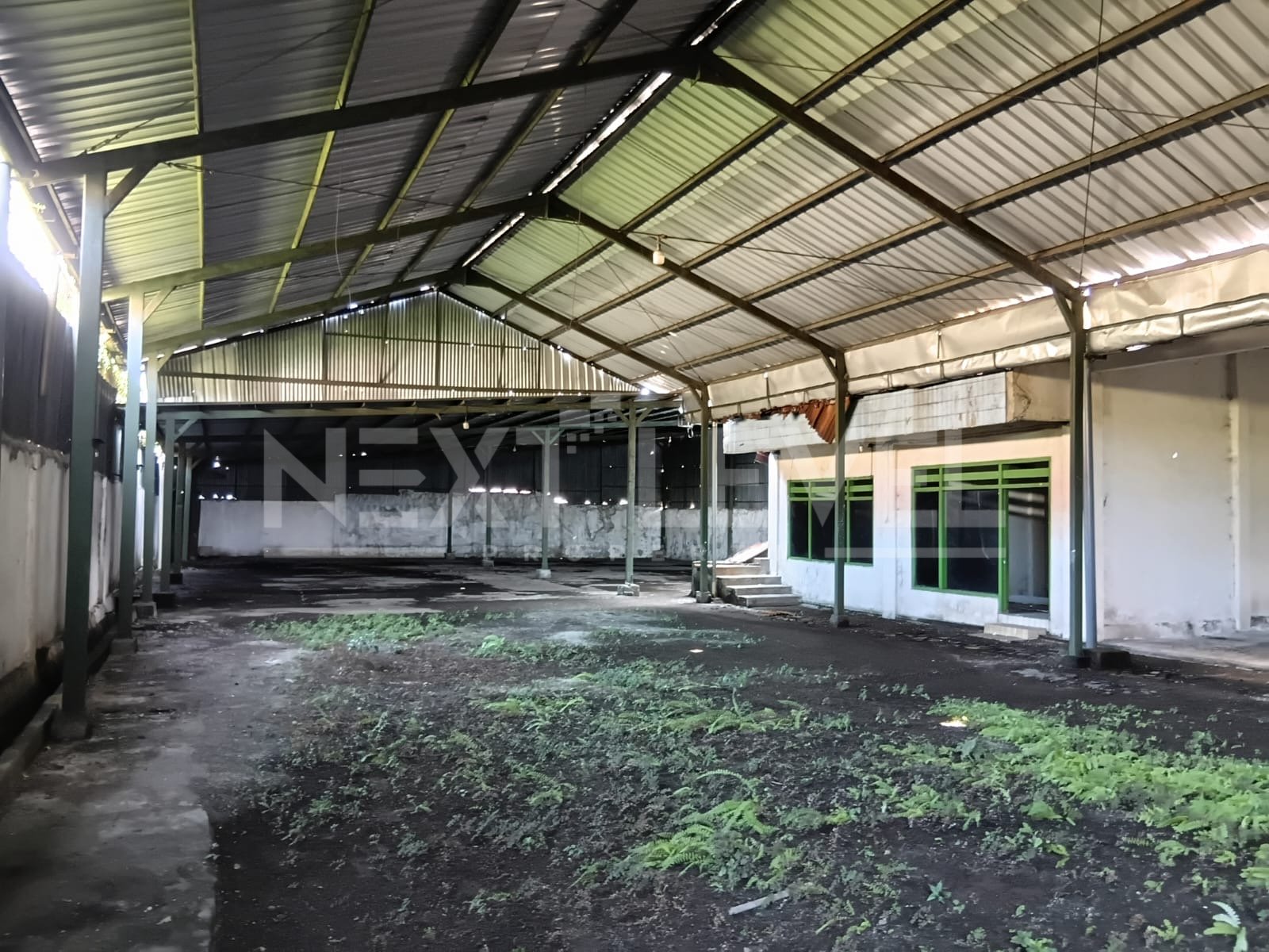 Jual gudang di Jl Raya Krian