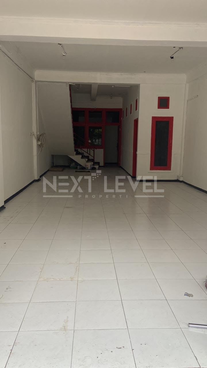 DISEWA 2 RUKO TENGGILIS JEJER | KAWASAN RAMAI 