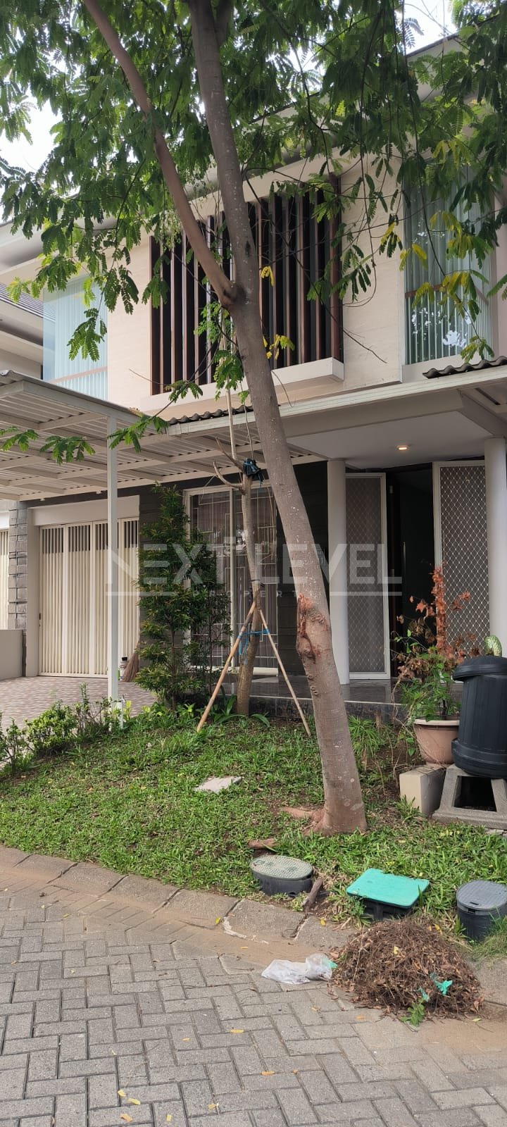 Di Jual Rumah Surabaya Barat GreenLake Citraland Siap Huni