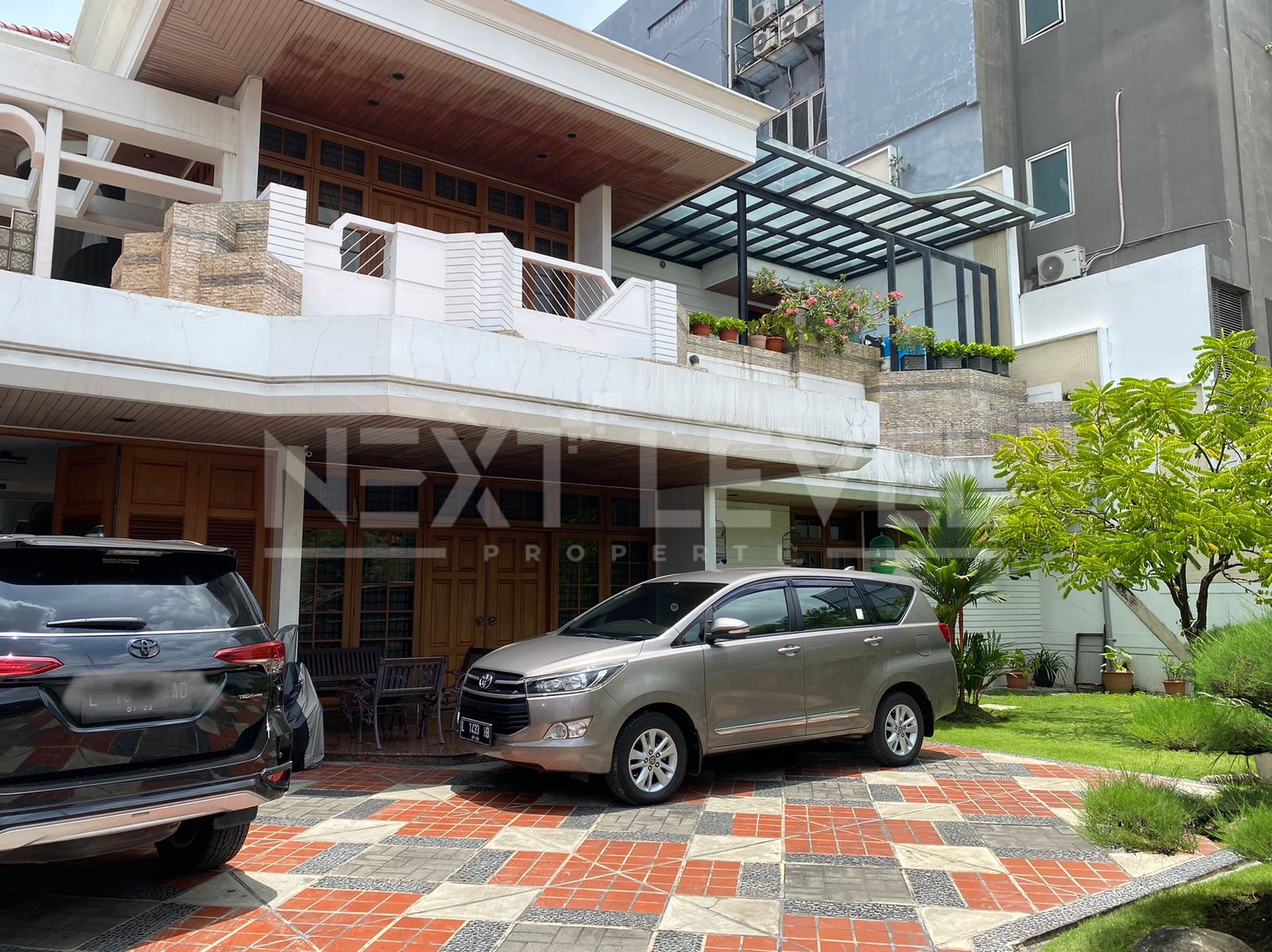 DIJUAL RUMAH MEWAH PREMIUM