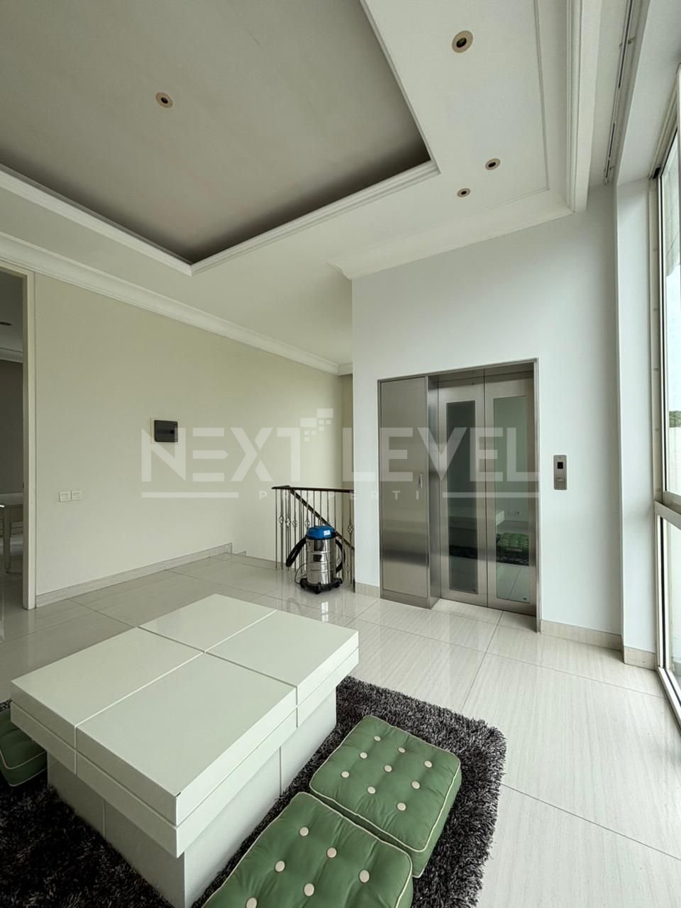 Dijual Rumah Pakuwon Indah Grand Embassy Minimalis Strategis Siap Huni