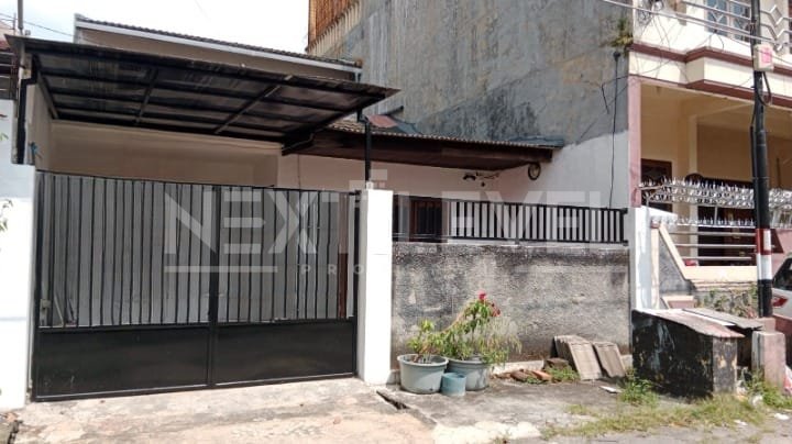 Dijual Rumah Darmo Indah Timur 