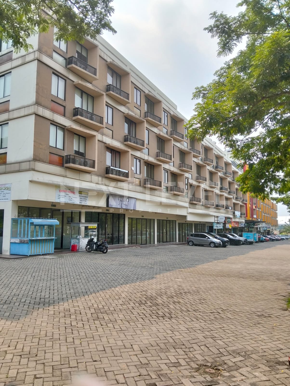 Disewakan kamar kos kozko di depan universitas Ciputra selangkah dari UC 